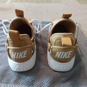 Women's Nike Sneakers